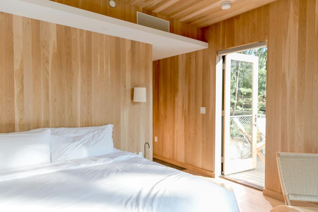 Starting an airbnb business plan