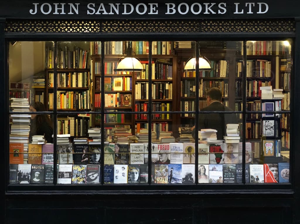 Bookstore business plan: Products or Services