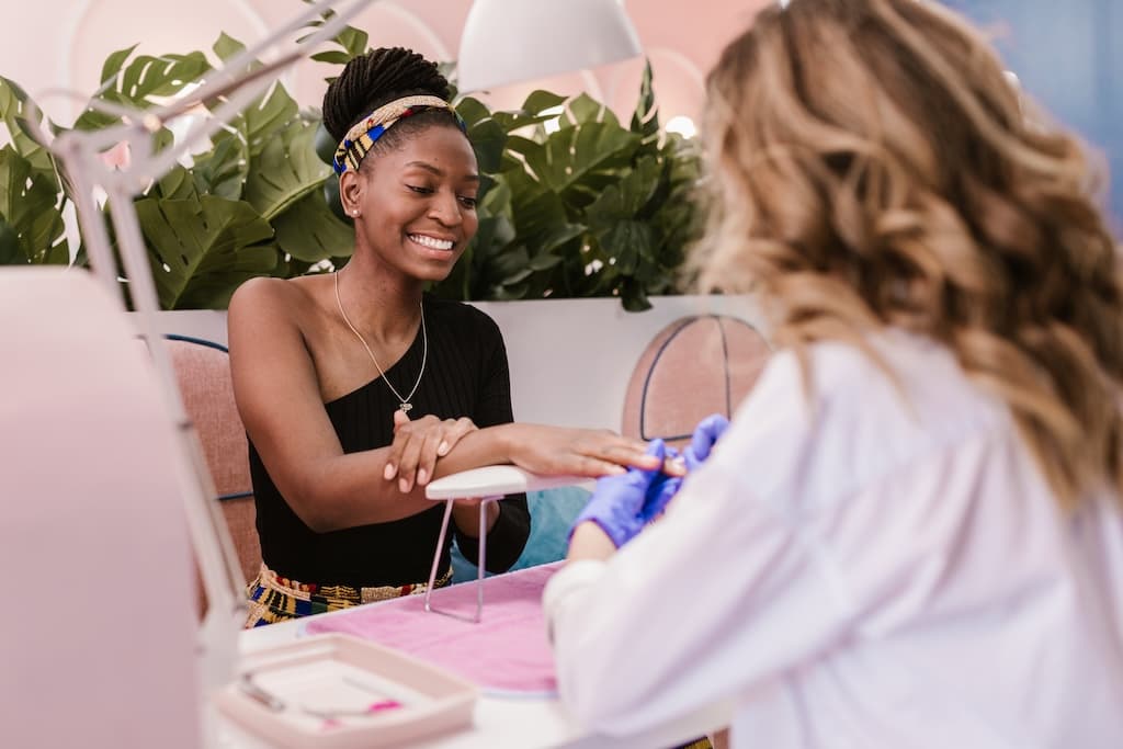 Nail salon business plan: Organizational Structure and Management
