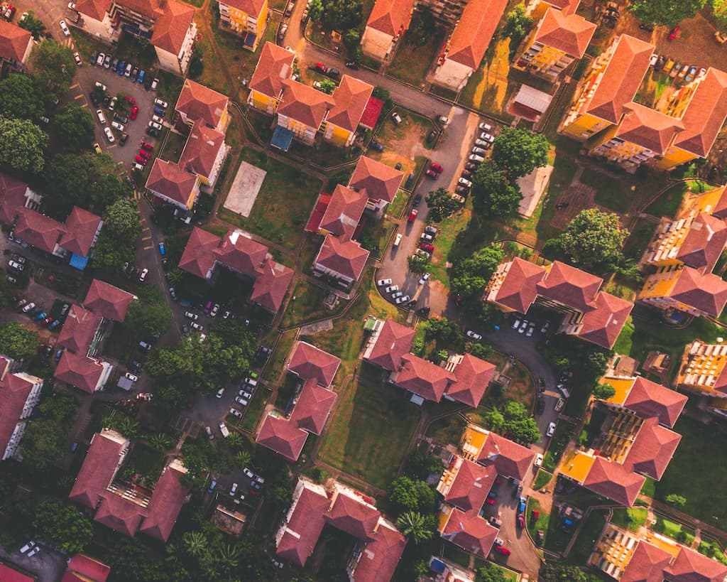 Descubra nosso plano de negócios imobiliários. Veja exemplos, amostras e templates para alavancar o seu empreendimento no mercado imobiliário.