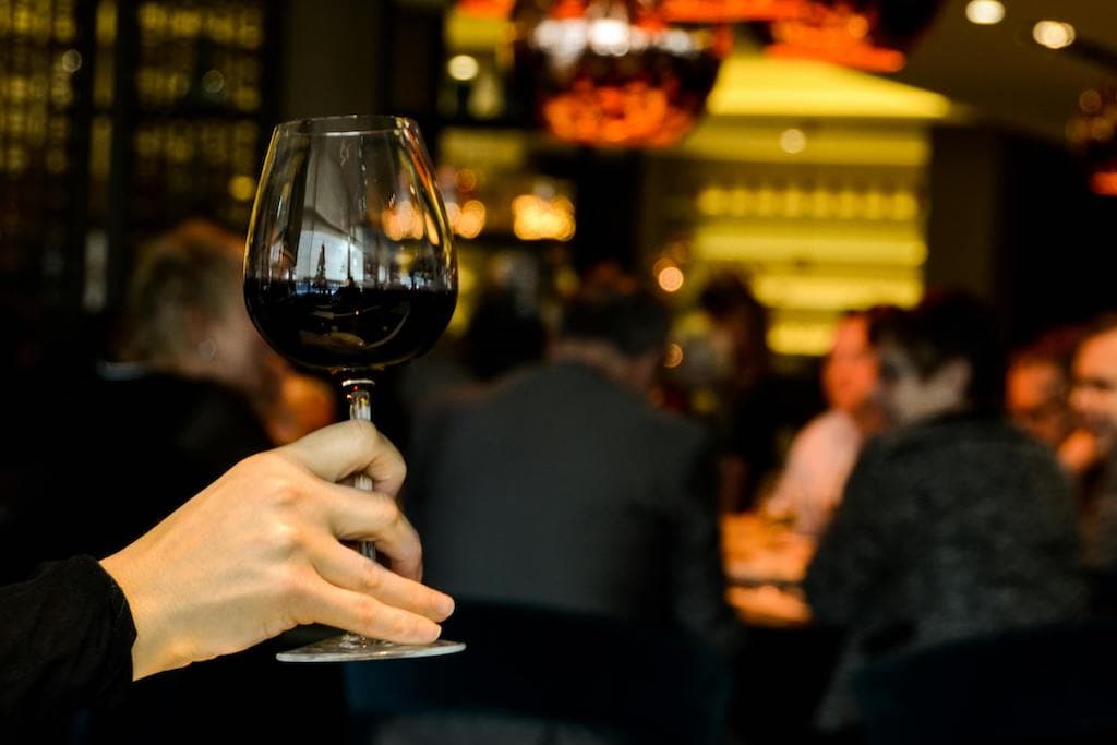 Wine bar business plan: Organizational Structure and Management