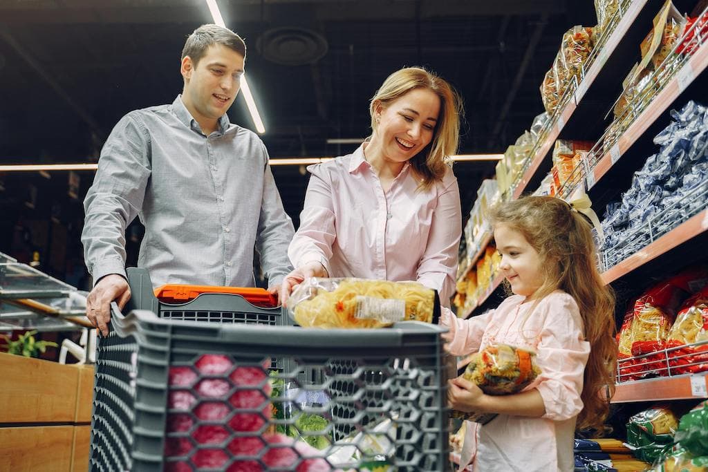 Convenience store business plan: Marketing and Sales Strategy